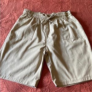 Studio M Bermuda Beige Shorts Pull-On Size L